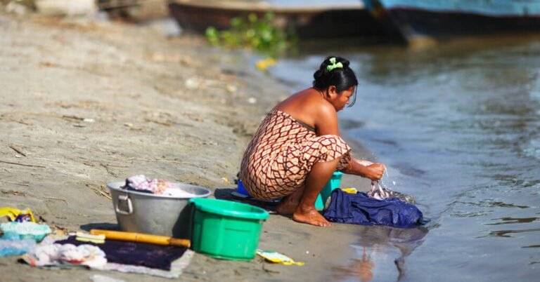 Acesso pleno das mulheres ao saneamento poderia movimentar R$ 13,5 bilhões na economia brasileira