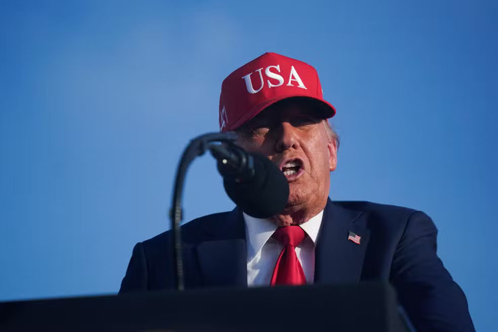 Trump ameaça sobretaxa de 10% a 'qualquer país que se alinhar às políticas do Brics'
