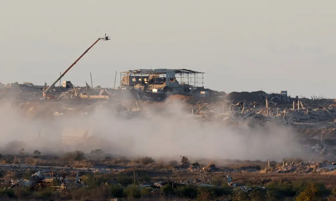 Israel e Hamas trocam listas de prisioneiros e reféns em negociação mediada no Egito