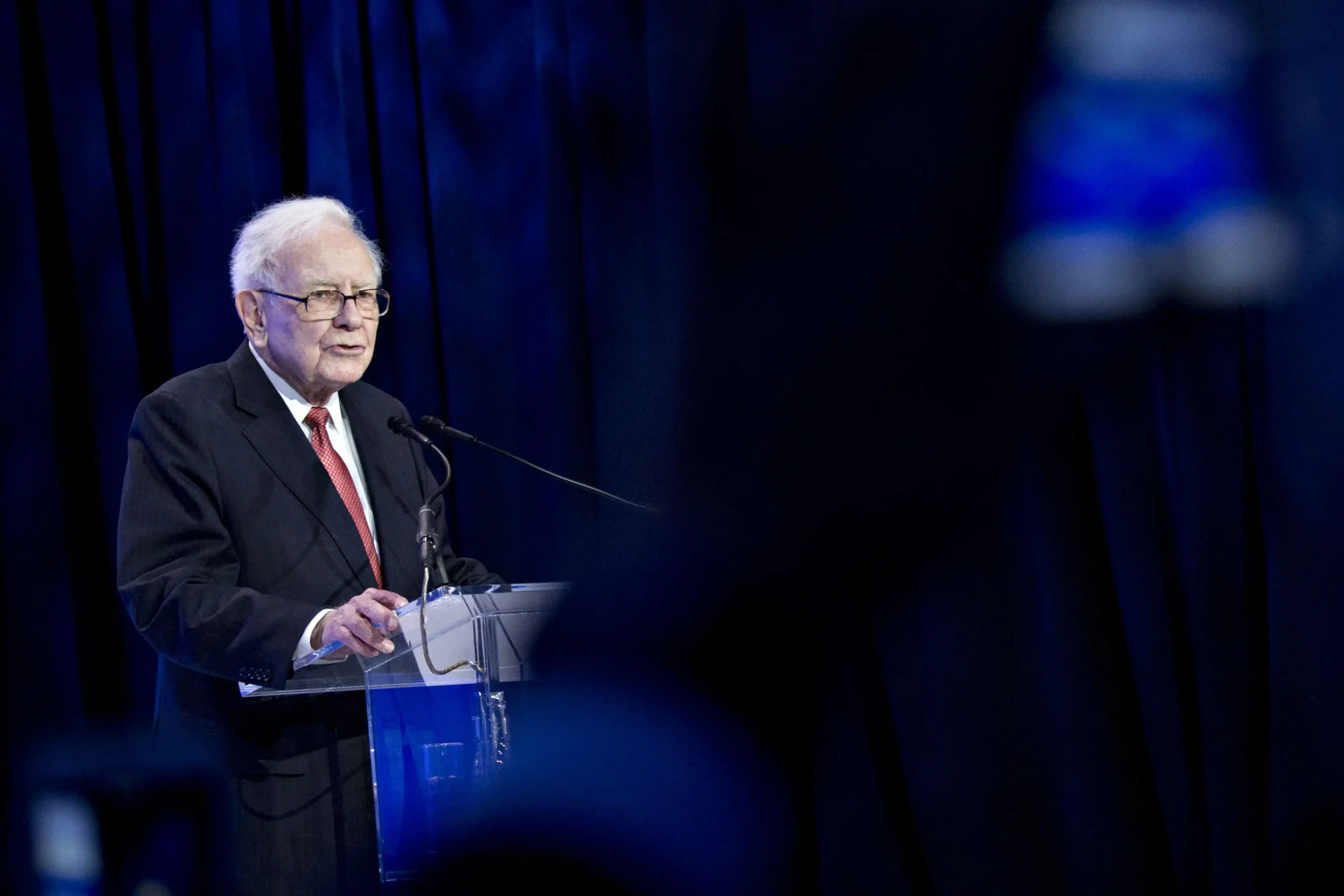 Buffett faz sua maior aquisição em 3 anos e compra OxyChem por US$ 9,7 bi