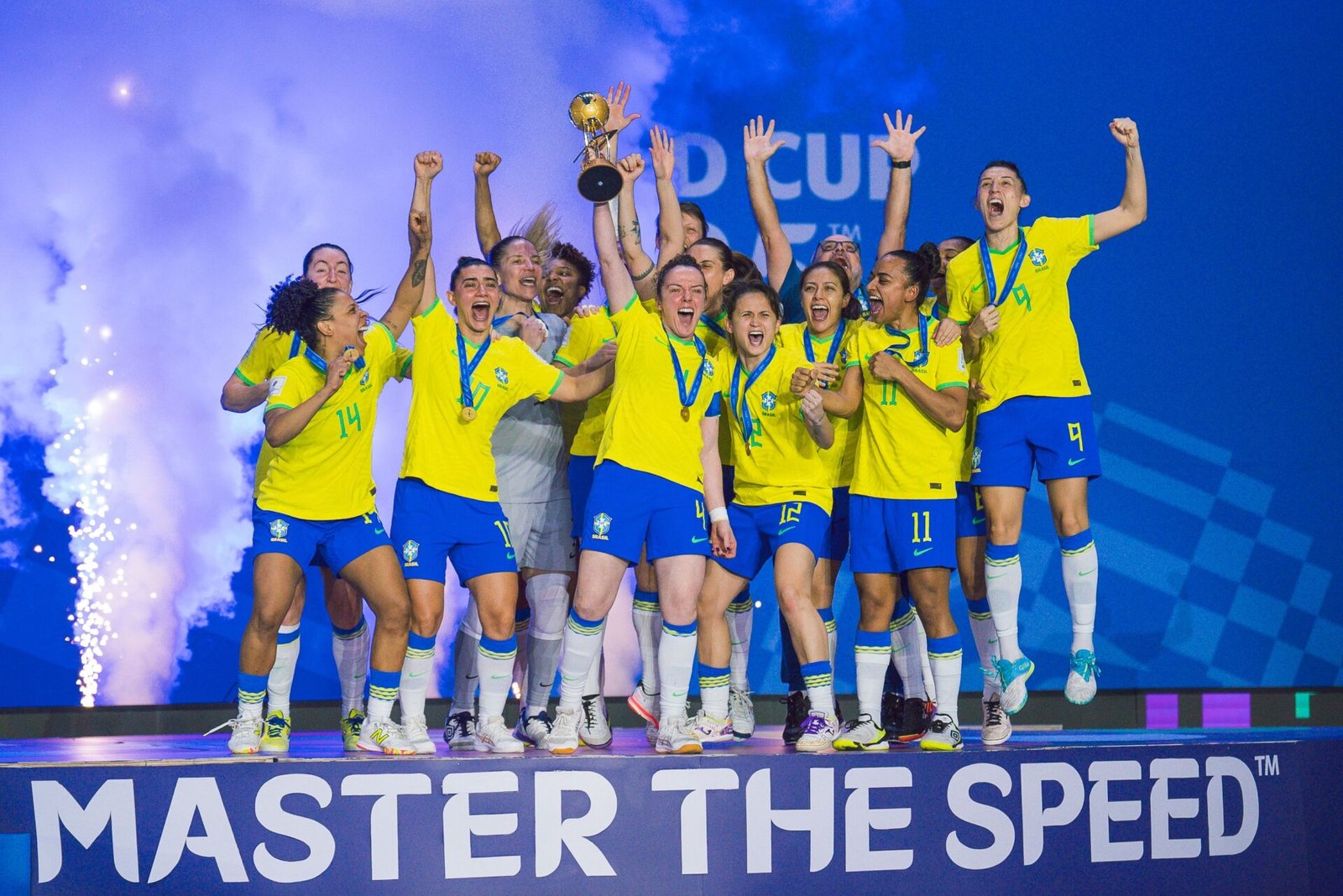 Brasil faz história e conquista a 1ª Copa do Mundo Feminina de Futsal