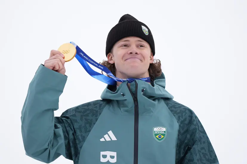 Lucas Pinheiro conquista 1° ouro para o Brasil em Olimpíada de Inverno