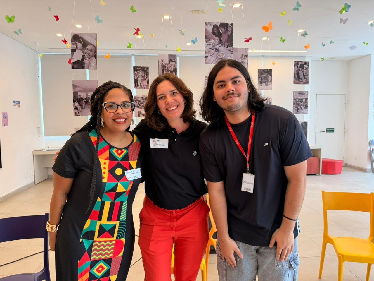 Ensino gratuito de inglês transforma trajetórias em Paraisópolis e impacta mais de mil pessoas