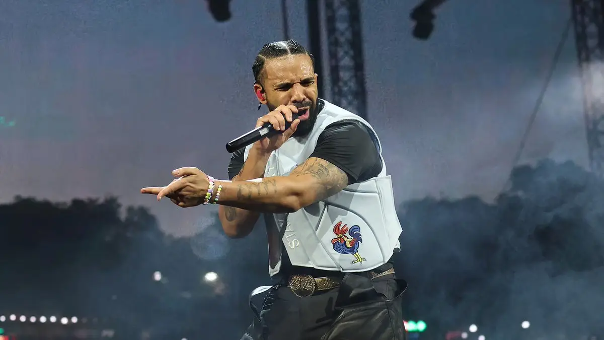 Drake supera Michael Jackson e conquista novo recorde histórico na Billboard
