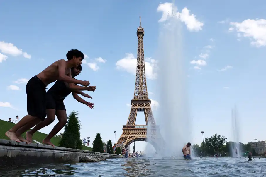 Calor extremo na Europa provoca 40 mortes por afogamento e coloca França em alerta máximo