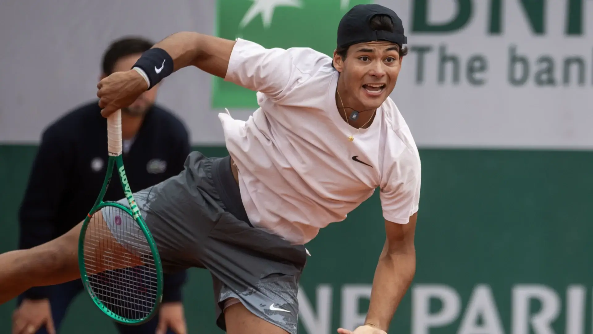 Guto Miguel se torna 1º brasileiro campeão juvenil em Roland Garros