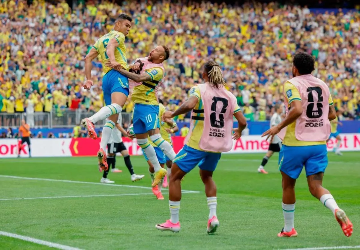 Brasil vence Japão de virada e garante vaga nas oitavas da Copa do Mundo