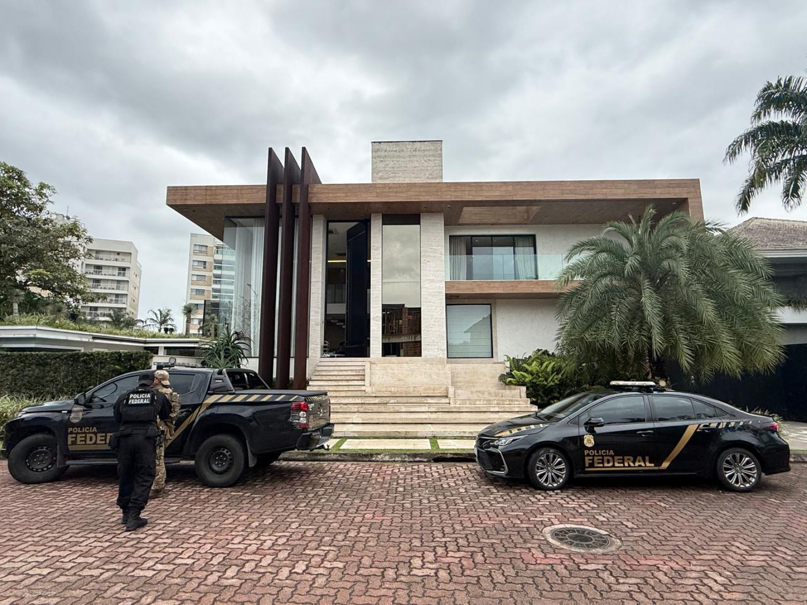 PF faz ação para prender 23 envolvidos com facção criminosa no Rio
